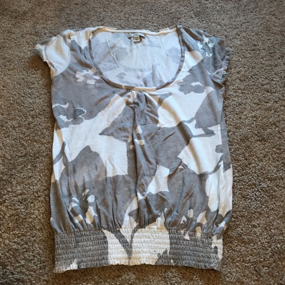 White and Gray Floral American Eagle Outfitters T-Shirt